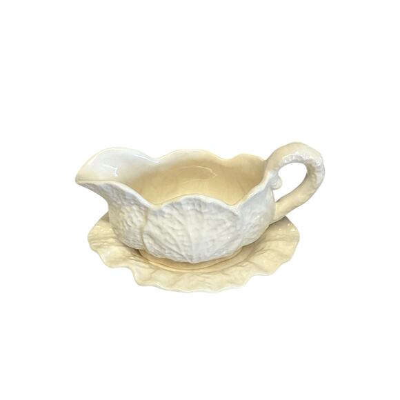 Shorter & Sons Ltd. England Vintage Cabbage Leaf Gravy Boat - Picture 1 of 8